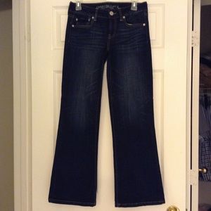 American Eagle Favorite Boyfriend stretch jeans